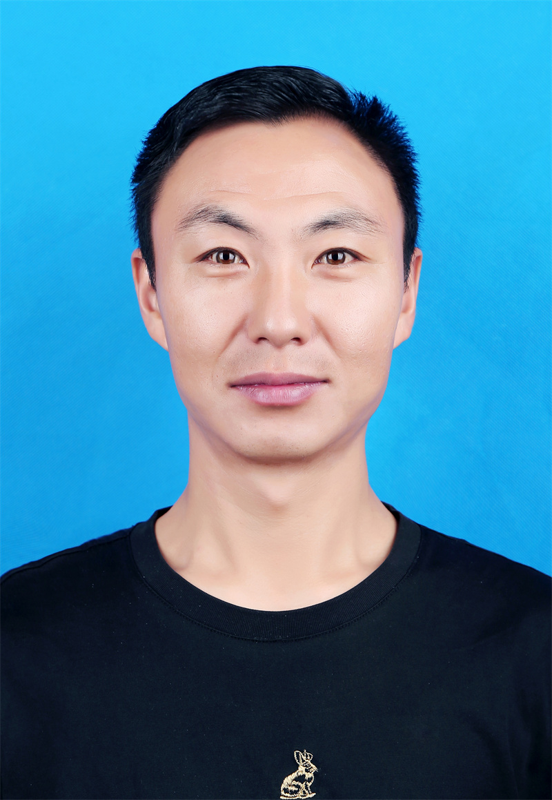 何振富副研究員